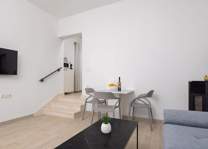 Stella Maris Apartamento Čelina